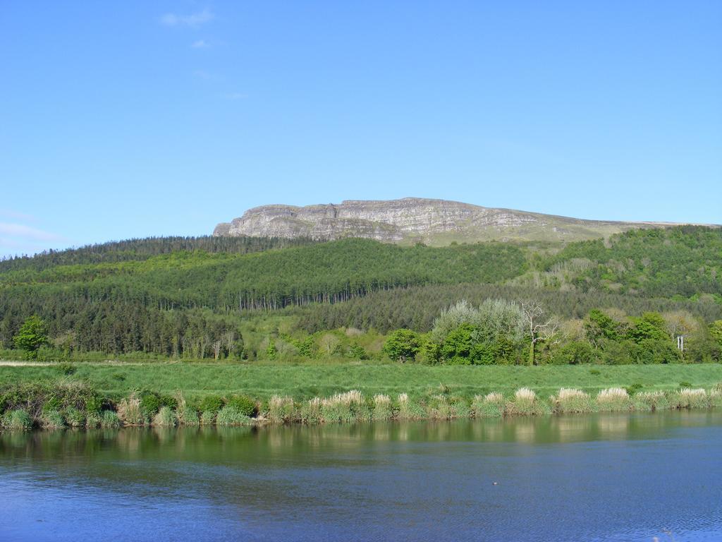 Swanns Bridge Glamping Hotell Limavady Exteriör bild